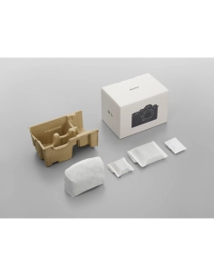 Accessoires de l'appareil photo hybride Sony Alpha 1 II avec emballage et protection
