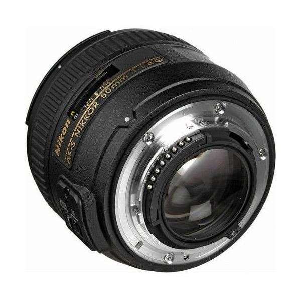 Nikon AF-S Nikkor 58mm f/1.4G-4