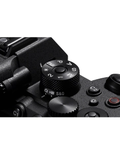 Vista superior del dial de modos y botones del Sony a7R VI, cámara sin espejo de formato completo Vista superior del dial de modos y botones del Sony a7R VI, cámara sin espejo de formato completo