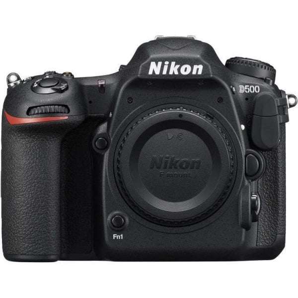 Cámara Nikon D500 + 16-80mm f/2.8-4E ED VR-6