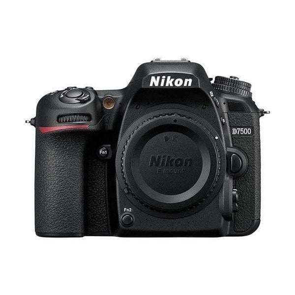 Cámara Nikon D7500 + 18-200mm-1