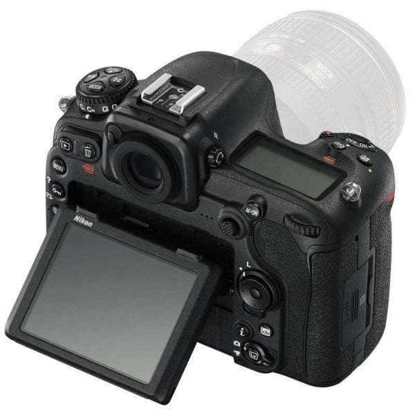 Nikon D500 + AF-S DX 16-85 mm f/3.5-5.6G ED VR-2