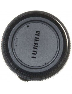 Objectif Fujifilm GF 63mm F2.8 R WR vue arrière avec capuchon