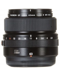 Objectif Fujifilm GF 63mm F2.8 R WR avec bagues de réglage visibles