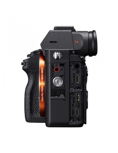 Sony A7R III + SEL FE 24-240 mm F3.5-6.3 OSS - Appareil Photo Hybride Sony APPAREIL PHOTO HYBRIDE 2 318,00 € MCZ DIRECT