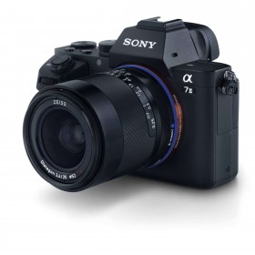 Zeiss Loxia 25mm f/2.4 Sony E-1