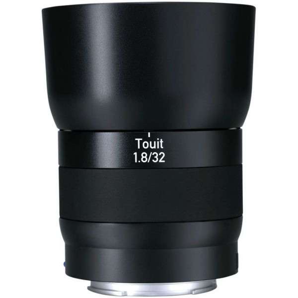 Zeiss Touit 32mm f/1.8 Sony E-2