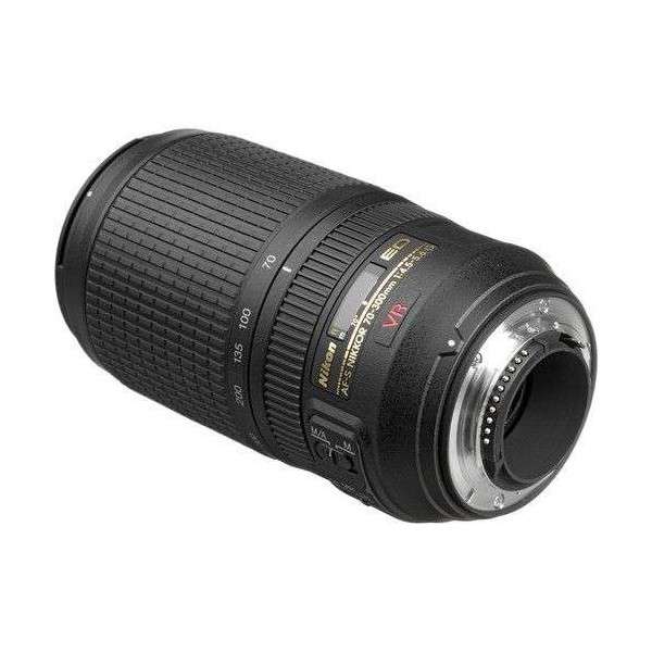 Objetivo Nikon Zoom-Nikkor 70-300mm f/4.5-5.6G AF-S ED VR-4
