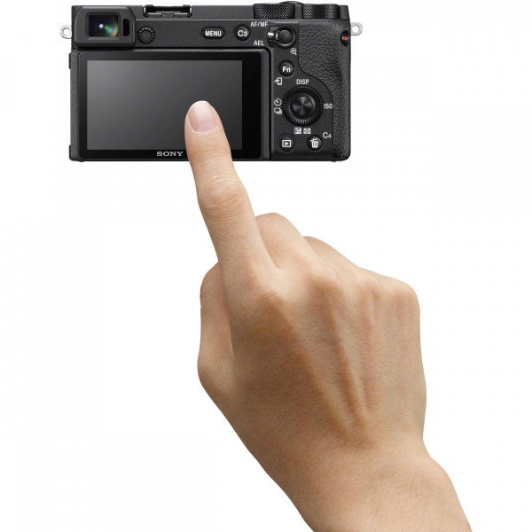 Cámara mirrorless Sony A6600 + E 18-135mm f/3.5-5.6 OSS-1