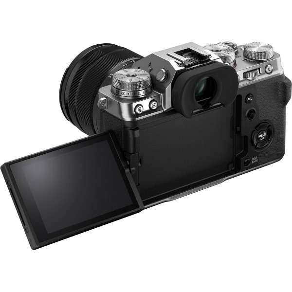Fujifilm X-T4 Silver + XF 16-80mm f/4 R OIS WR-1