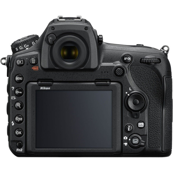 Cámara Nikon D850 + 105mm f/1.4E ED-7