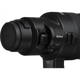 Objectif Nikon Z 400mm F2.8 TC VR S avec molette de réglage et détails de la monture