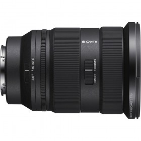 Objectif Sony FE 24-70mm F2.8 GM II avec réglages de zoom visibles