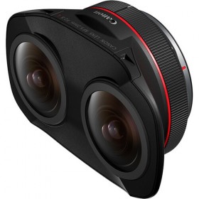 Objetivo Canon RF 5.2mm f/2.8 L Dual Fisheye 3D VR en ángulo 3/4 con montura RF y lentes de ojo de pez Objetivo Canon RF 5.2mm f/2.8 L Dual Fisheye 3D VR en ángulo 3/4 con montura RF y lentes de ojo de pez