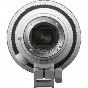 Objectif Sony FE 300mm f/2.8 GM OSS vue avant, monture E, mise au point rapide, stabilisation OSS