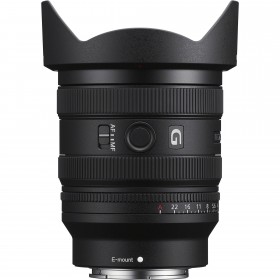 Objetivo Sony FE 24-50mm f/2.8 G con montura E, anillo de enfoque y parasol visibles Objetivo Sony FE 24-50mm f/2.8 G con montura E, anillo de enfoque y parasol visibles