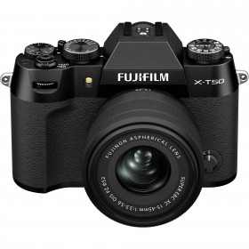 Appareil photo Fujifilm X-T50 noir avec objectif 15-45mm f/3.5-5.6 OIS PZ, vue de face Appareil photo Fujifilm X-T50 noir avec objectif 15-45mm f/3.5-5.6 OIS PZ, vue de face