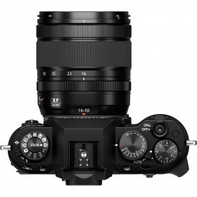 Fujifilm X-T50 Noir avec objectif 16-50mm desde le dessus, boutons et monture visibles