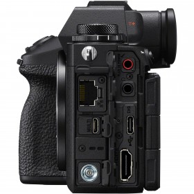 Sony Alpha 1 II vue de côté montrant les ports et les commandes