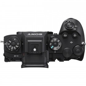Vue supérieure de l'appareil photo hybride Sony Alpha 1 II, commandes et monture E visibles