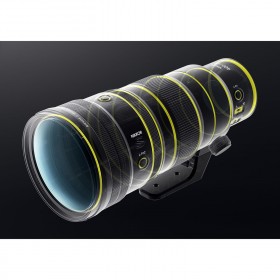 Nikon Z 400mm f/4.5 VR S lens showcasing front, controls, and tripod mount Nikon Z 400mm f/4.5 VR S lens showcasing front, controls, and tripod mount